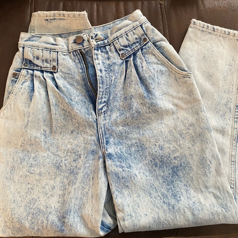 boutique jeans!! size 3/4. waist 23 1/2”